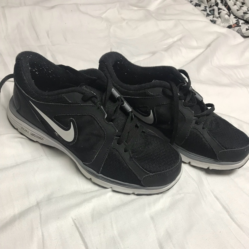 Youth size 4.5 Nike tennis shoes
